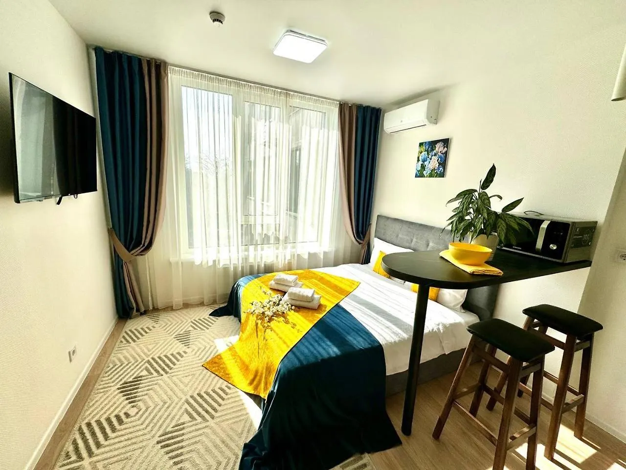 Люкс Апартаменти В Затишному Жк Бізнес Класу Kiew Apartment