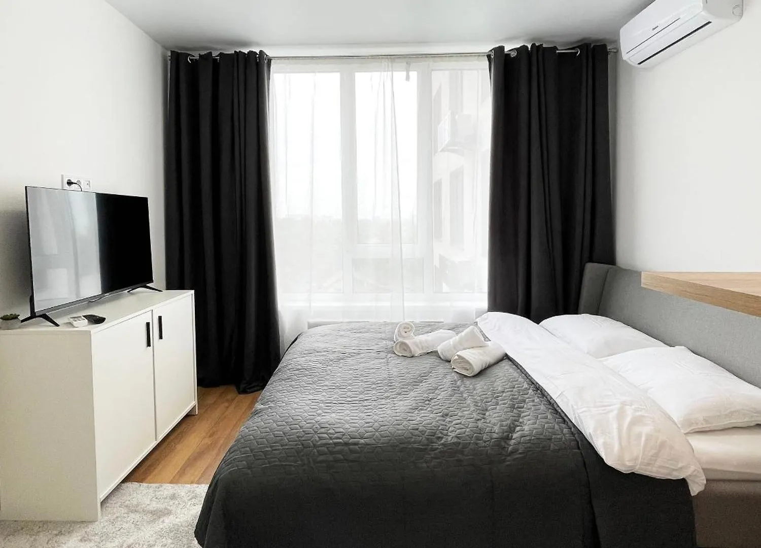 Люкс Апартаменти В Затишному Жк Бізнес Класу Kiew Apartment